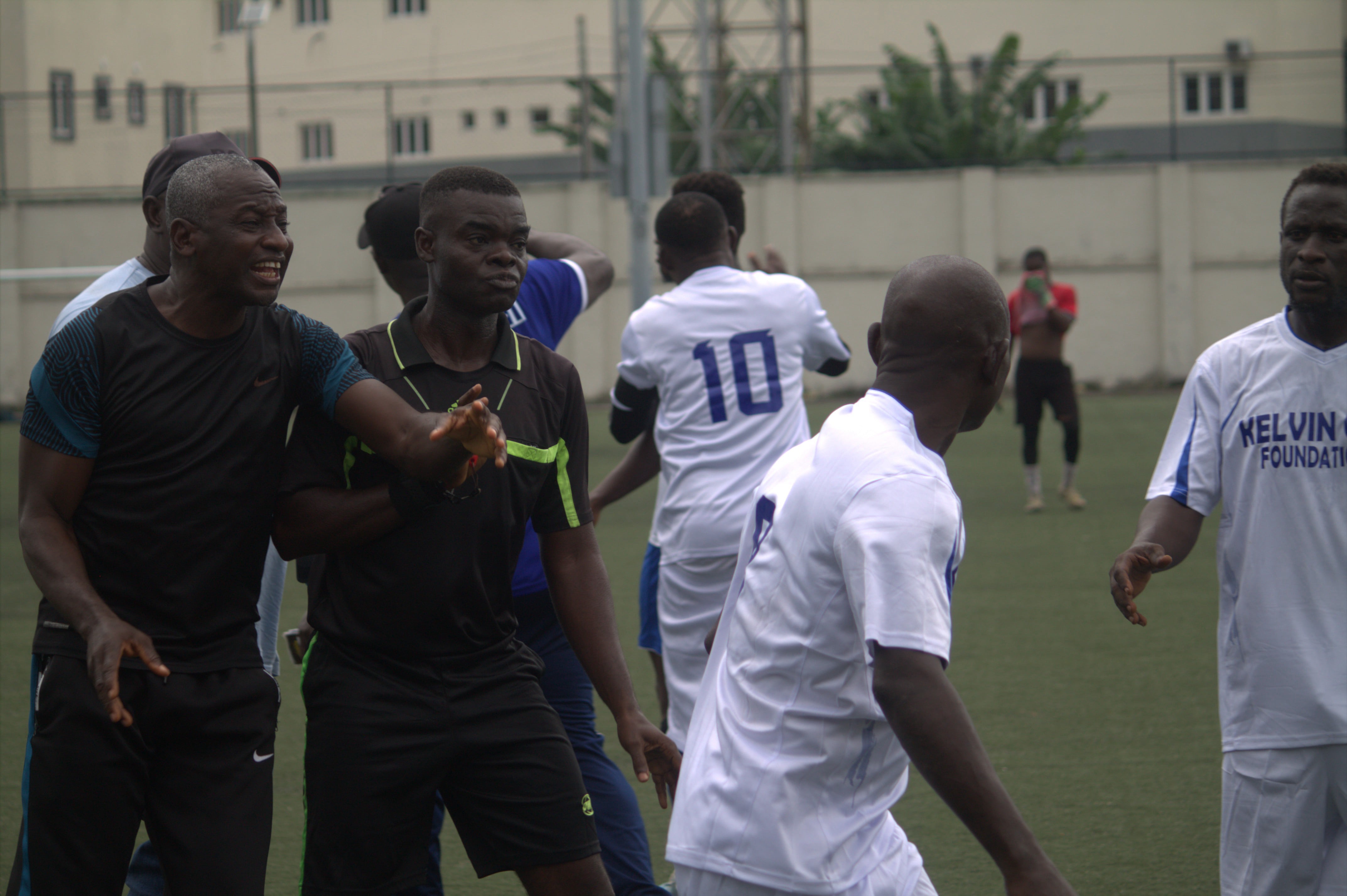 Arite's Guinness World Record attempt for the longest singing hours by an Individual
