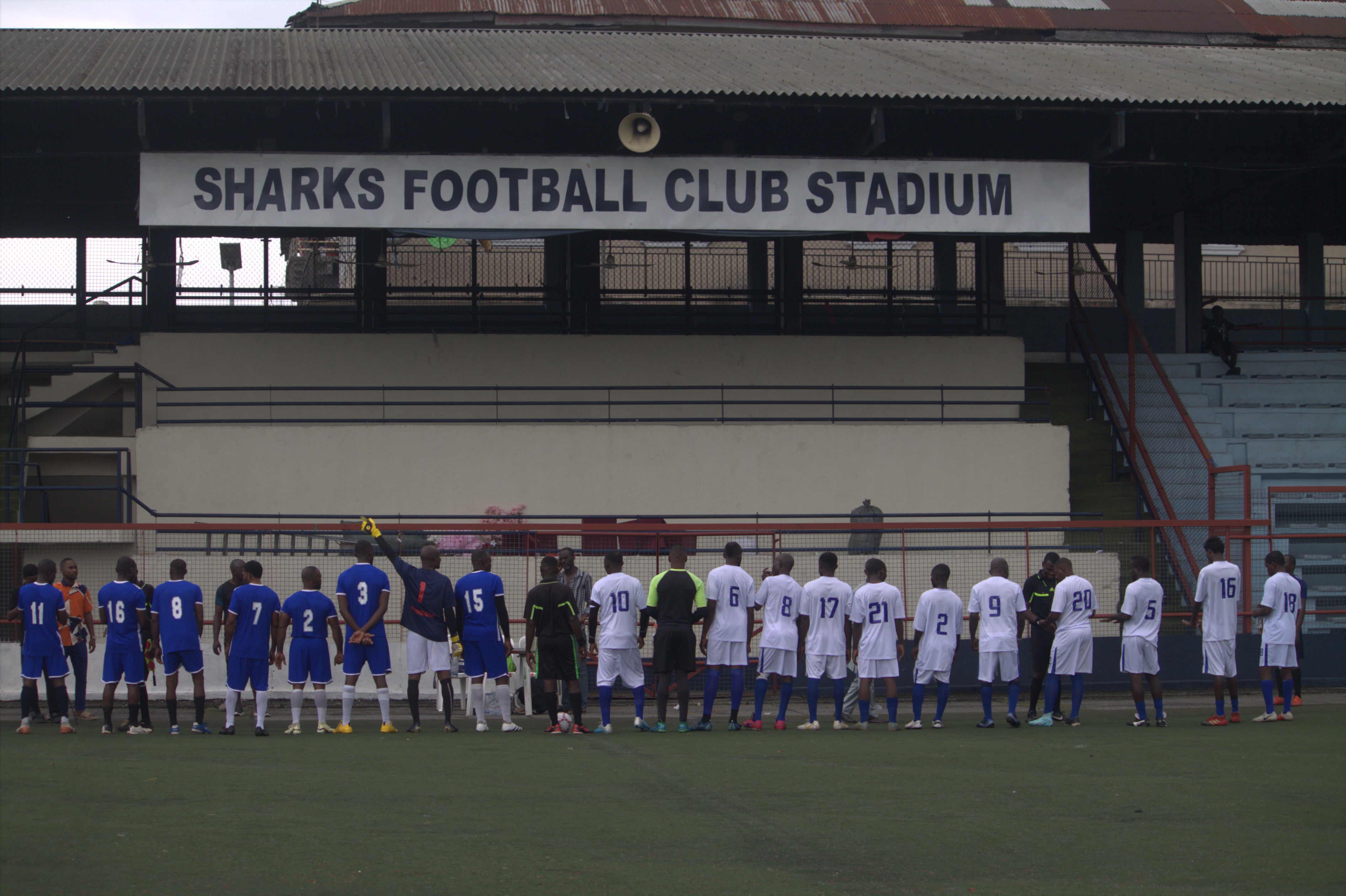 Arite's Guinness World Record attempt for the longest singing hours by an Individual