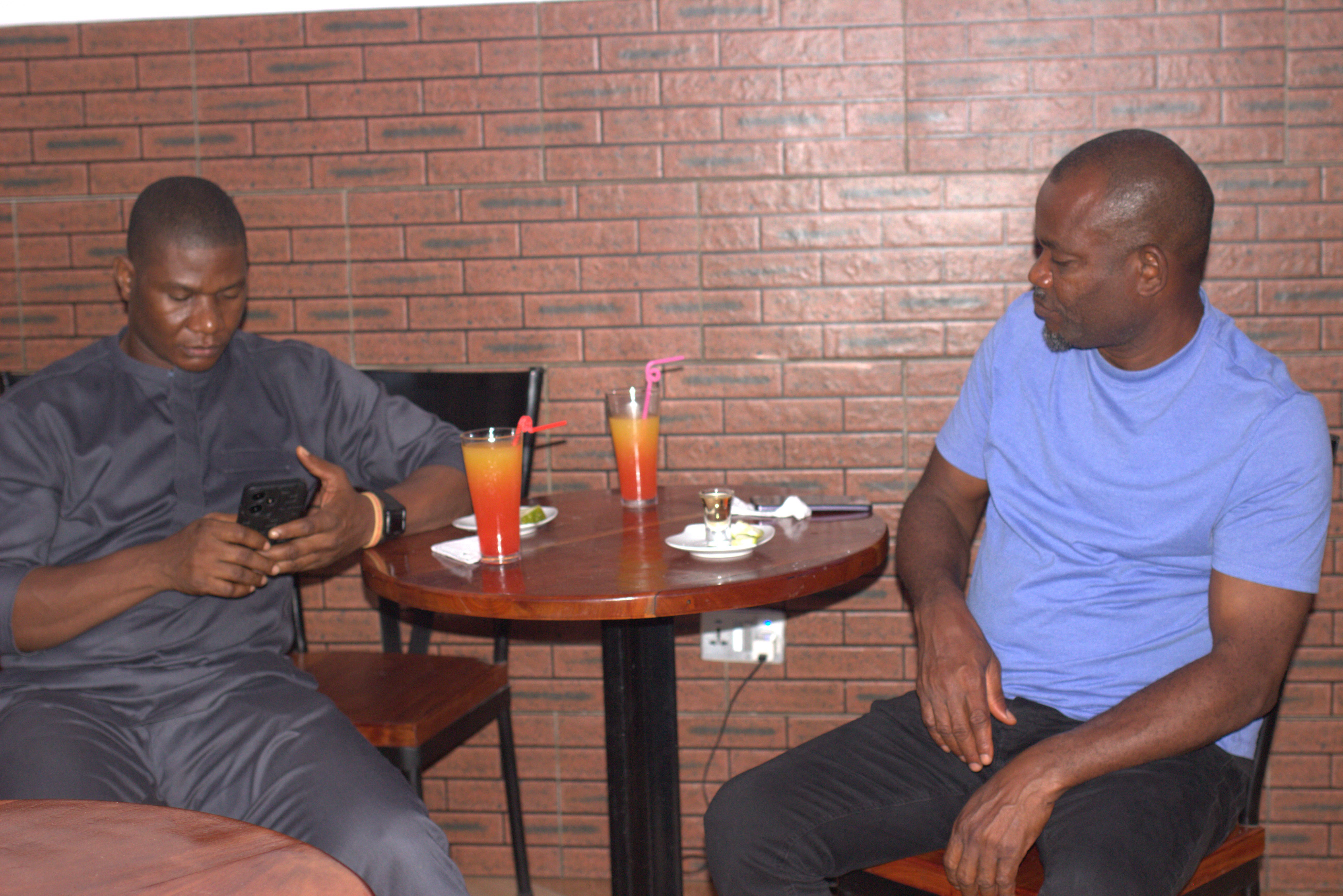 Arite's Guinness World Record attempt for the longest singing hours by an Individual