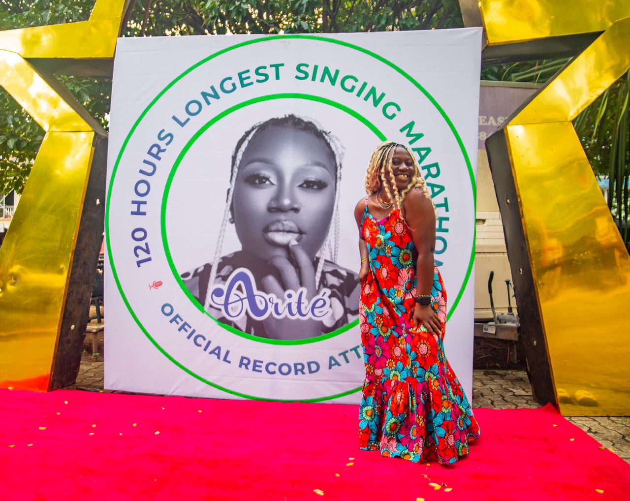 Arite's Guinness World Record attempt for the longest singing hours by an Individual