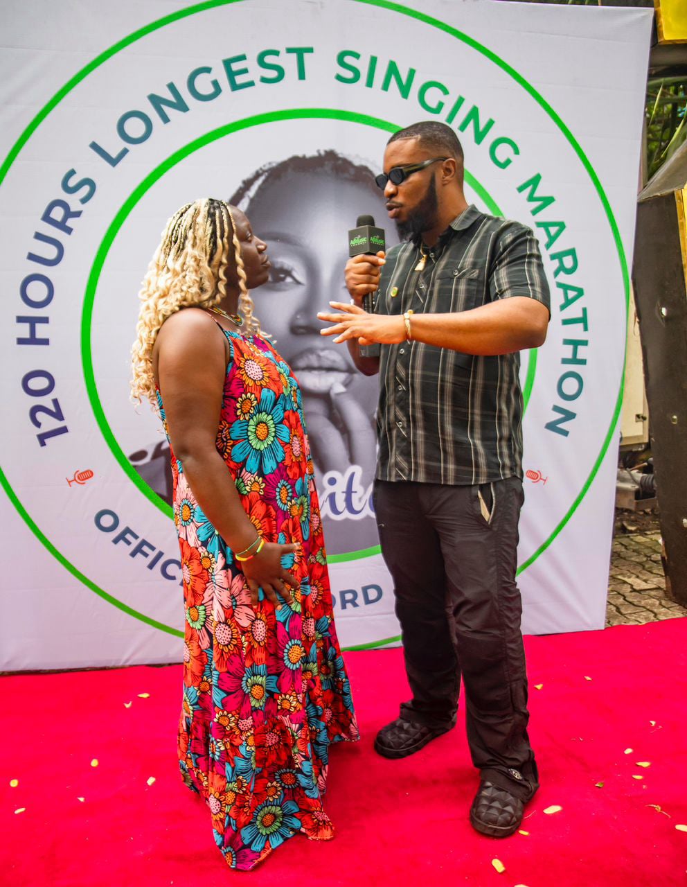 Arite's Guinness World Record attempt for the longest singing hours by an Individual