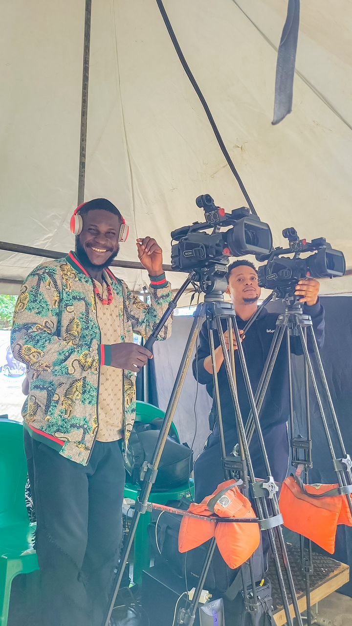 Arite's Guinness World Record attempt for the longest singing hours by an Individual